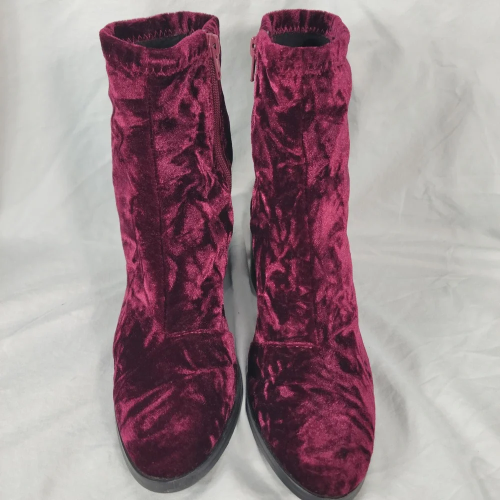 Steve Madden Pressly Boots 7.5 Burgundy Crushed Velvet Whimsigoth Fairy Grunge